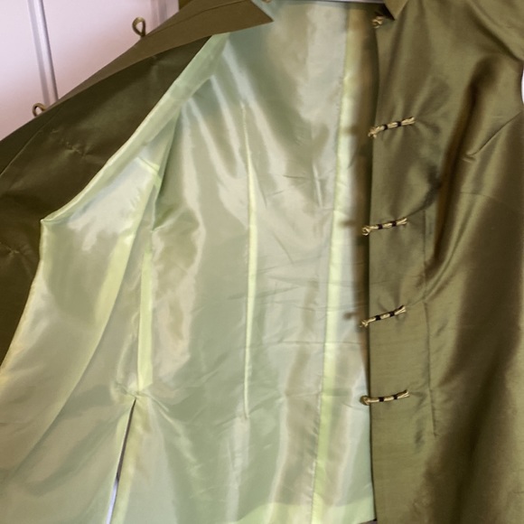 Green Silk Asian Sleeveless Blouse Cheongsam - Picture 7 of 7